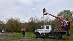 Белгородские энергетики обеспечили подсветку памятника воинам-танкистам в Старом Осколе