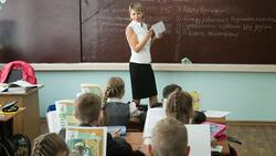 Евгений Савченко предложил увеличить федеральное финансирование проекта «Земский учитель»