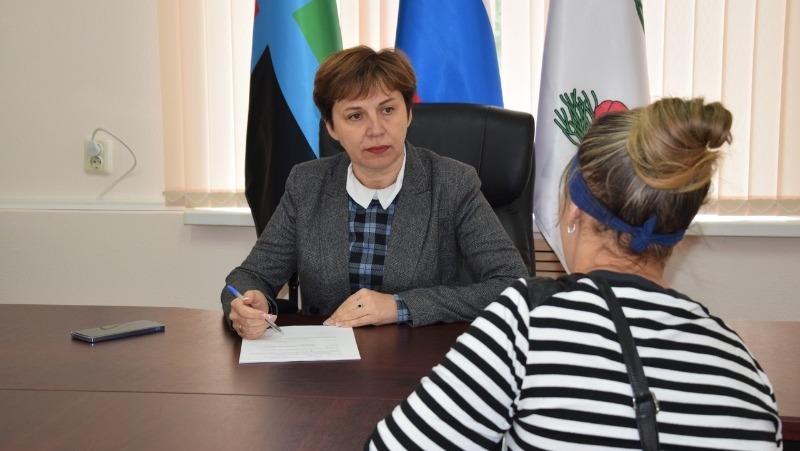 Глава администрации Вейделевского района Анжелика Самойлова провела приём граждан 15 мая