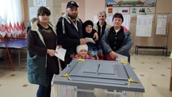 Вейделевские избиратели приняли участие в акции «Всей семьёй — на выборы»