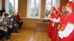 Концертная бригада «Энергия сердец» из Вейделевского района поздравила бухгалтеров