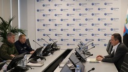 Игорь Маковский и Вячеслав Гладков обсудили оперативную ситуацию в Белгородской области