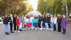 Вейделевские волонтёры провели акцию ко Дню флага Белгородской области