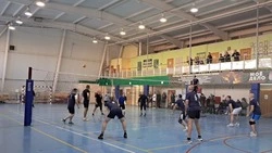 Мужская любительская лига по волейболу прошла в Вейделевском физкультурно-оздоровительном комплексе 
