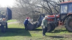 Жители Вейделевского района продолжили наводить порядок в общественных пространствах