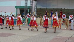 Жители и гости посёлка Вейделевка отметили День России