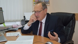 Глава администрации Вейделевского района принял участие в общеобластном приёме граждан