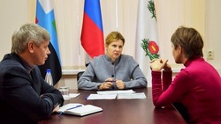 Министр строительства Белгородской области провела приём граждан в Вейделевском районе