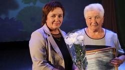 Вейделевцы старшего поколения получили награды в канун Международного дня пожилых людей