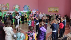 243 юных читателя посетили «Игровой городок» сельской библиотеки Вейделевского района