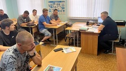 Специалисты Белгородэнерго рассказали курсантам автошколы о правилах работы вблизи ЛЭП