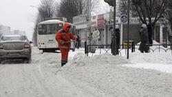 Белгородские коммунальщики уделят особое внимание устранению гололёда в Новый год