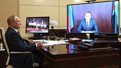 Владимир Путин провел встречу по видеосвязи с Вячеславом Гладковым