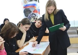 Сотрудница Вейделевской районной библиотеки провела информационный час для студентов техникума