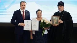 Социальный работник из Вейделевского района получила премию имени Павла Бедненко