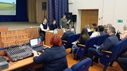 Руководитель Вейделевского района провела встречу с жителями Закутчанского поселения