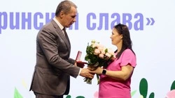 Вячеслав Гладков сообщил о вручении 40 почётных знаков «Материнская слава» многодетным семьям