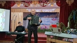 Коллективы Вейделевской детской школы искусств выступили в Колесниковском сельском Доме культуры