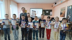 Виталий Воронков учит детей играть в шахматы и добиваться своих целей