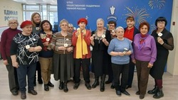 Социальные работники Яковлевского округа провели мастер-класс «Белая ромашка» в Белгороде