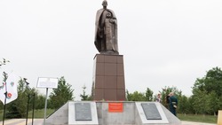 Отреставрированный памятник погибшим советским воинам открыт в селе Зенино Вейделевского района