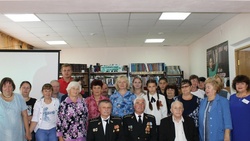 Работники Вейделевской библиотеки организовали встречу ко Дню ВМФ РФ