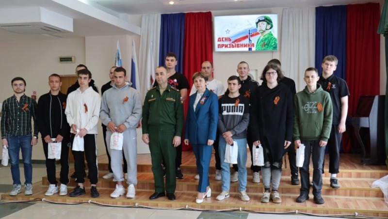 Вейделевцы провели концерт ко Дню призывника 30 апреля