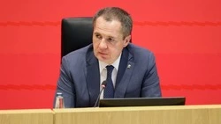 Вячеслав Гладков – о проведении выпускных вечеров в белгородских школах