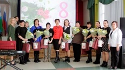 Власти Вейделевского муниципального округа провели встречу с вдовами погибших участников СВО 