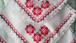 Персональная выставка изделий из вышивки открылась в Вейделевке